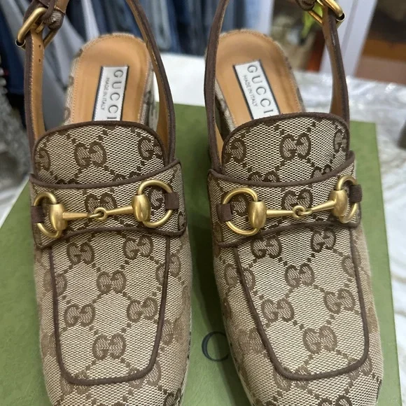 Gucci Monogram Kid Scamosciato Horsebit Platform Slingback Mules 40 New Acero - Picture 2 of 8